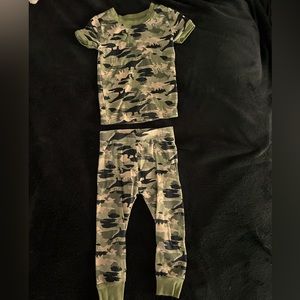 2T, camo dinosaur pajama set